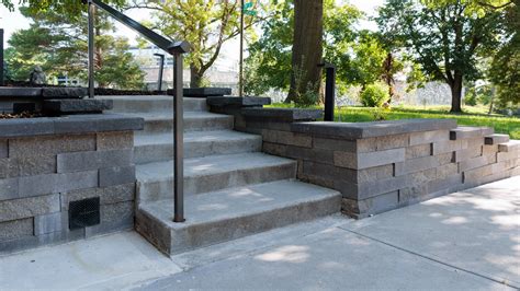 Outdoor Steps in Omaha, Elkhorn & Gretna, NE | UPL