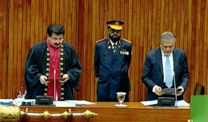 Ishaq Dar Sworn In As Senator Amid Opposition Protest Manend News