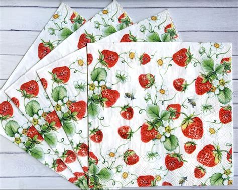 4 Strawberry Paper Napkins Decoupage Summer Red Berries Paper Etsy