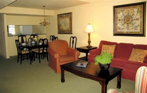 The Historic Powhatan Resort - Williamsburg VA Vacations