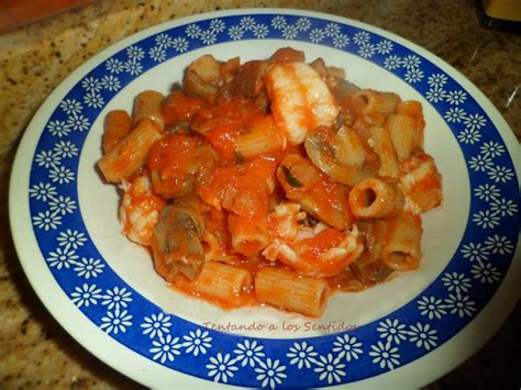 Tentando A Los Sentidos Macarrones Con Champiñones Y Gambas