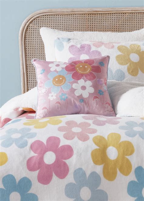 Bedlam Retro Flower Duvet Cover Set Matalan