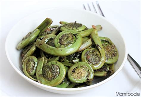 Fiddlehead Fern Saute Easy Fiddleheads Recipe Mom Foodie