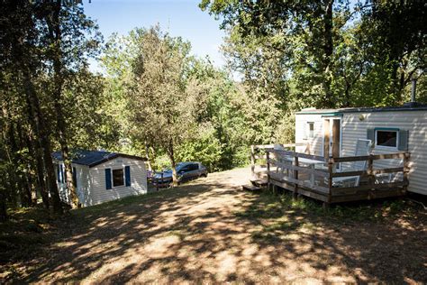 Camping Le Val d Ussel 4 étoiles Proissans Toocamp