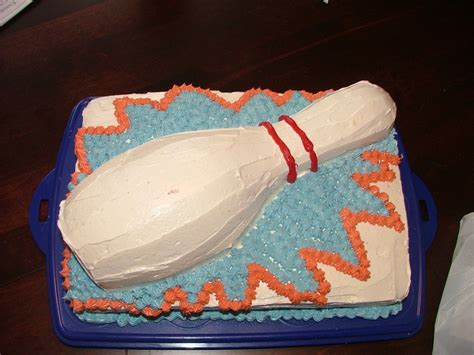 Bowling Birthday party cake | Bowling birthday cakes, Birthday party ...