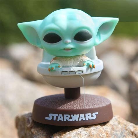 Baby Yoda Star Wars Bobblehead – The Glitter Cup