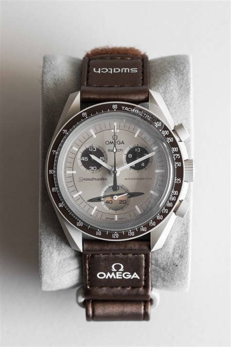 【スウォッチ】 【新品・未使用】swatch × Omega Mission To Saturn カテゴリー