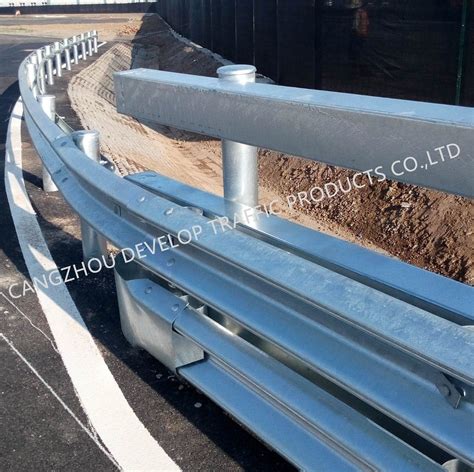 Aashto M180 Galvanized Steel Guardrail Traffic Barrier System Highway