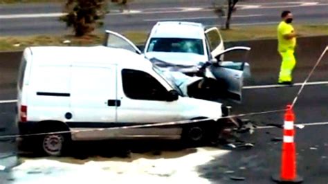 Iba En Contramano Por La Autopista Del Oeste Choque Y Dos Muertos