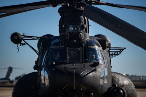 Us Army Grounds Its Entire Fleet Of Chinook Helicopters