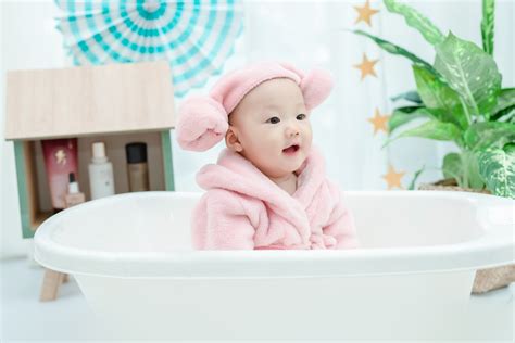 Choosing the right baby skincare products