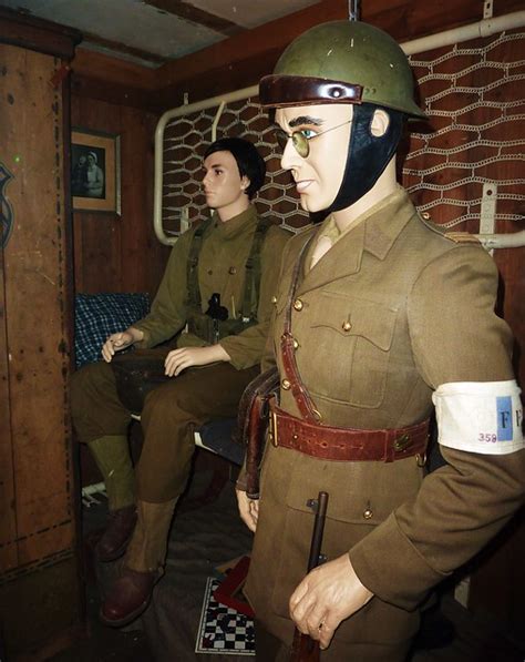 musée le bunker de La Rochelle reconstitution soldats FFI 1945 a