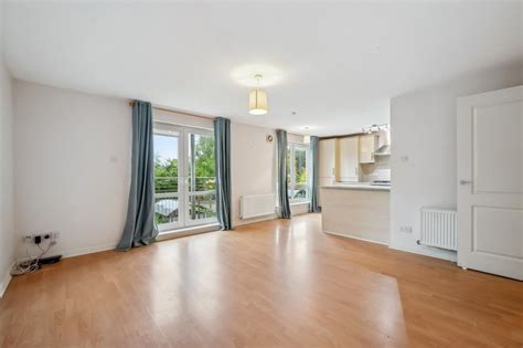 Kirkton Avenue Flat 12 Knightswood Glasgow G13 3af 2 Bed Flat For