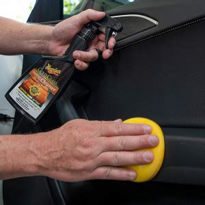 MEGUIAR S GOLD CLASS LEATHER CLEANER SOLUTIE CURATARE PIELE SI