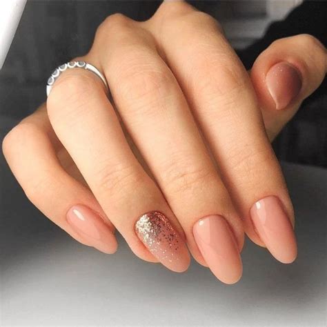 Unhas nude 50 inspirações que são pura elegância Unhas redondas