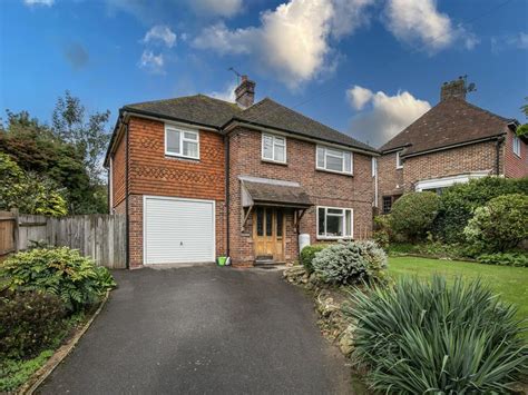 4 Bed Detached House For Sale In New Road Ridgewood Uckfield Tn22