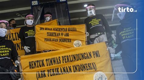 Berita Buruh Migran Indonesia - 8.188 Pekerja Migran Tiba di Jatim, 76 di Antaranya Positif Corona