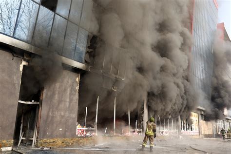 Foto Video Vatrogasci Se Bore S Velikim Po Arom U Sarajevu Buknuo Je