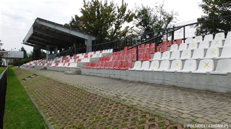 Stadion Pogoni Grodzisk Mazowiecki Stadiony Net