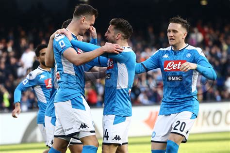 Ssc Napoli La Radio Ufficiale A Breve L Ufficialit Dei Rinnovi Di