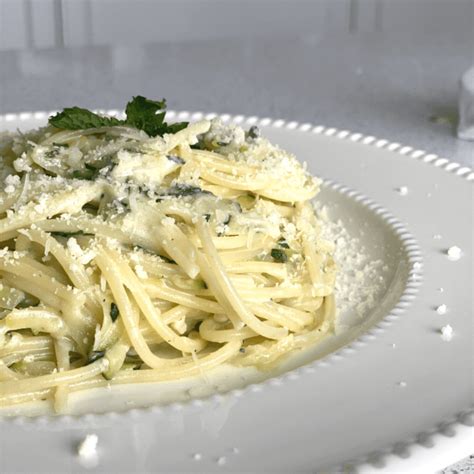 Spaghetti With Creamy Zucchini Sauce And Mint The Beanstalk