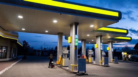 Petrol station LOTOS, Poland – LUMI TEAM