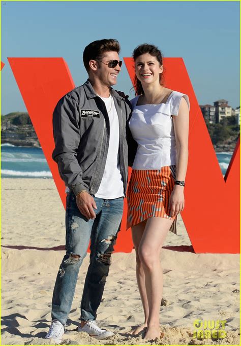 Photo Alexandra Daddario Zac Efron Photos 07 Photo 4093558 Just