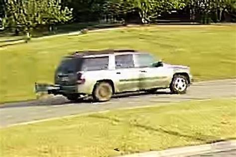 Douglas County Sheriffs Office Seeks Tips On Vehicle Involved In Hit