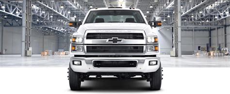 SILVERADO 6500 HD CC – Auto Truck Review