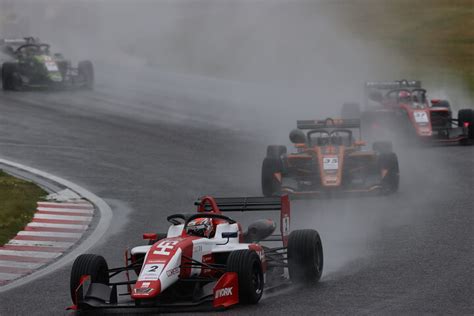 雨の中12周のレースが始まった 2022年SUPER FORMULA LIGHTS第5戦 鈴鹿サーキット Photo