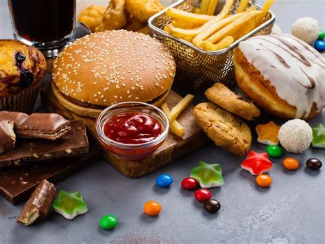 Even Weekly Consumption Of Fast Food Can Cause Heart Disease