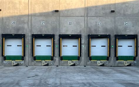 Commercial Warehouse Doors – Commercial Loading Docks & Service ...