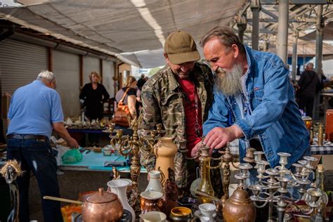 Wrześniowy Bazar na Tarnowskiej Starówce Sąsiedzka wyprzedaż na Burku