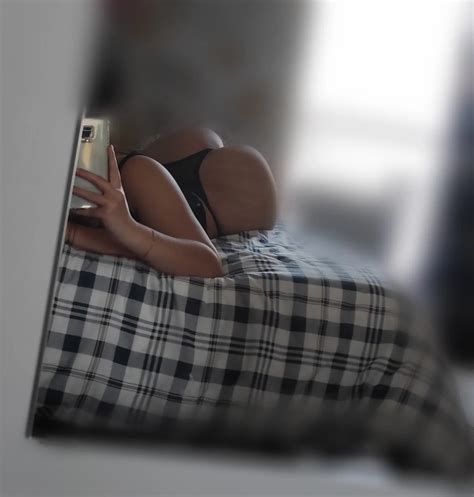 Big Hips And Butt In Bed 24 Nude Pics XHamster