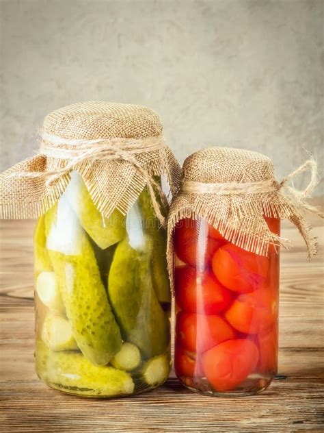 Fije De Verduras Fermentadas En Tarros Imagen De Archivo Imagen De