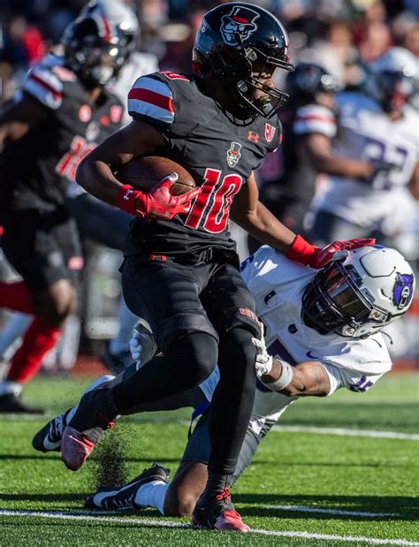 Austin Peay Football Beats Central Arkansas For Fcs Playoff Berth