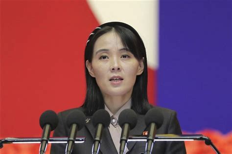 平壌で全国非常防疫総括会議に臨む北朝鮮の金与正朝鮮労働党副部長＝2022年8月（朝鮮通信＝共同） 北朝鮮の岸田首相訪朝発言、韓国の外交政策に対抗？ 日米韓連携にくさびか 写真・画像 1