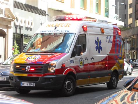 Samur Pc Foto Propia Ambulancia S V B Emergencylife Flickr