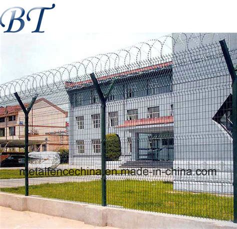 Powder Coated Welded Wire Mesh Airport Perimeter Fence With Y Post