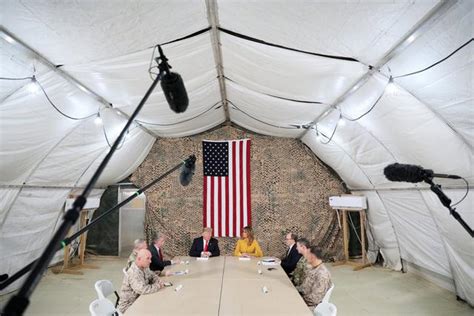 Trump Realiza Visita Sorpresa A Las Tropas De Estados Unidos En Irak Fotos Mundo El