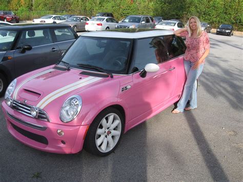 Descobrir 40+ imagem mini cooper conversivel rosa - br.thptnganamst.edu.vn