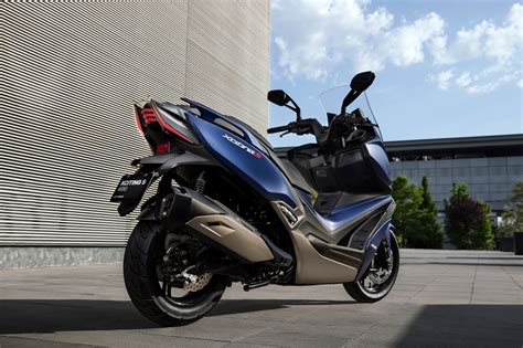 KYMCO Xciting S 400 Maxi Scooter Polivalente Club Del Motorista KMCero