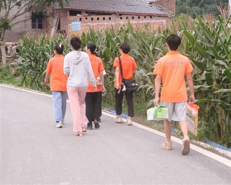 兰理学子三下乡服务农村未成年人心灵的交流与成长 大学生新闻网