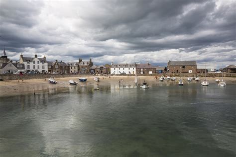 Stonehaven Beach Visitor Guide - Accommodation, Things To Do & More ...