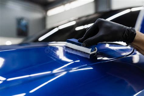 Process Of Applying Ceramic Protective Coat On Body Car In Detailing