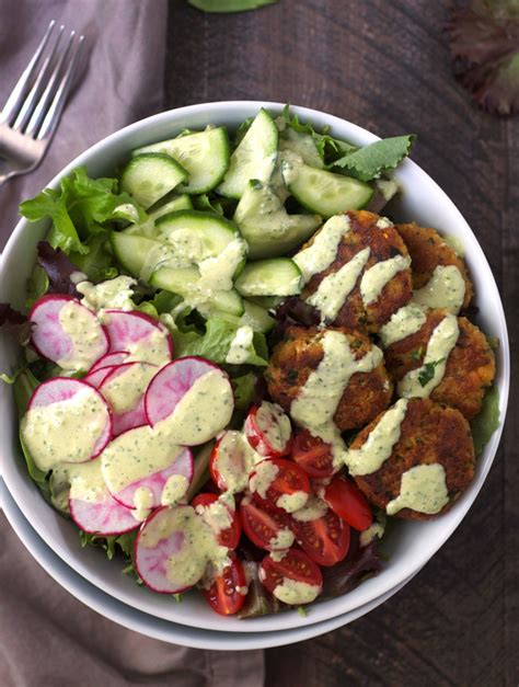 Falafel Salad Dressing