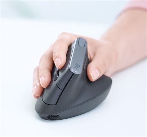 logitech mx vertical   stand  mouse