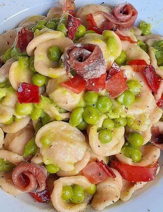 Orecchiette Con Piselli Filetti Di Acciughe E Speck Croccante Al Ta