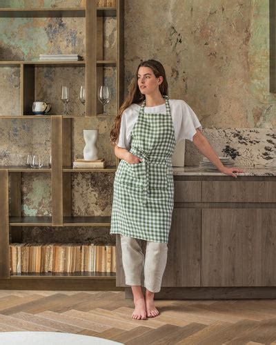 Stylish And Sustainable Linen Aprons Shop Now At Magiclinen