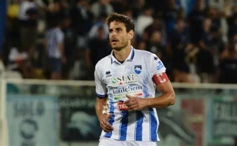 Pescara Calcio Si Ferma Ingrosso Rete8